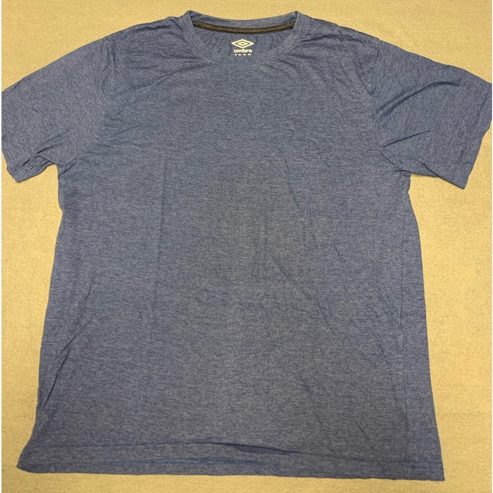 Umbro t shirt men’s xl runs small blue short sleeve
